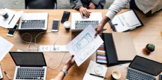 biznes praca komputer