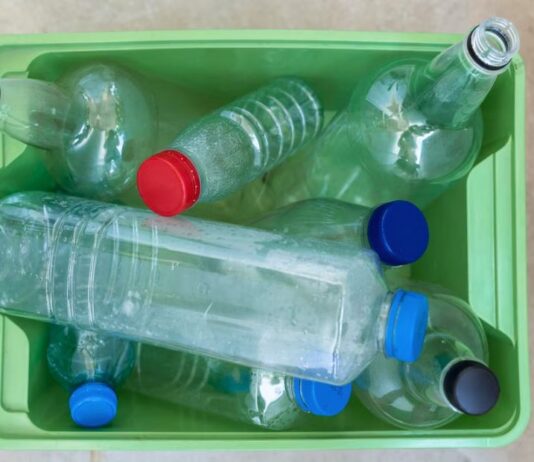 Wygoda i nawyki zdecydują o sukcesie systemu kaucyjnego butelki plastikowe odpady