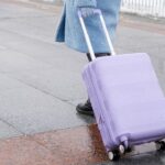 Po brexicie zmienia się kierunek migracji. Spada liczba Polaków w Wielkiej Brytanii podroz walizka emigracja