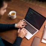 Firmy stawiają na jakość, nie ilość. Nowe podejście do rekrutacji w IT