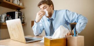 praca choroba przeziebienie