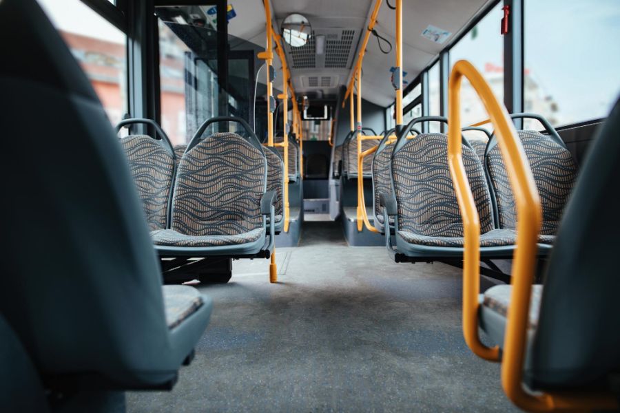 Czystsze powietrze i mniej hałasu. Do 2050 r. 90% autobusów będzie elektrycznych