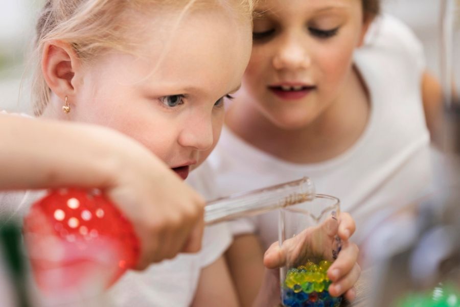 dzieci eksperymenty nauka szkola uczniowie uczen