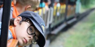 Dzieci poznały świat kolei w Rudach