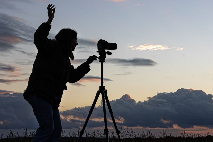 fotograf aparat zachod slonca