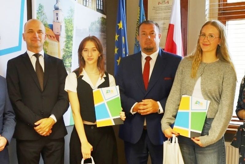 Najzdolniejsi uczniowie szkół ponadpodstawowych nagrodzeni