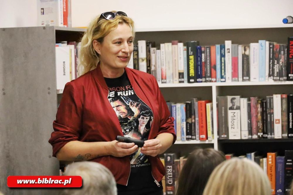 Polska na piechotę. Spotkanie z Olą Synowiec w raciborskiej bibliotece