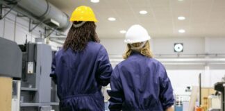 praca magazyn obcokrajowcy fabryka kobiety