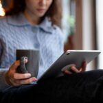 Darmowe kody dostępu na platformy książek elektronicznych w raciborskiej bibliotece ebook dom jesien zima urlop