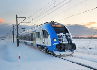 pociag koleje slaskie chalupki