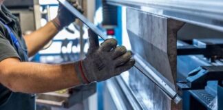 praca fabryka zaklad