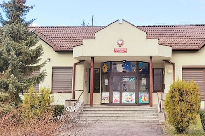 „To wyjątkowe miejsce”. Rodzice protestują przeciw włączeniu Przedszkola nr 24 do SP 1 przedszkole nr 24 raciborz