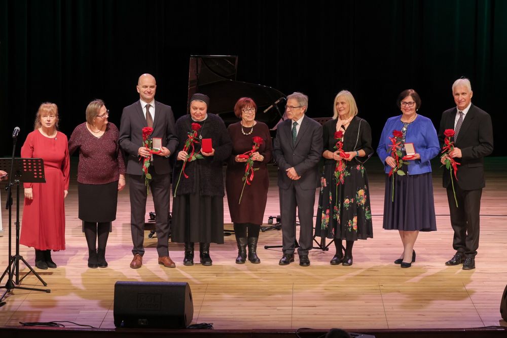 Medale im. Ks. Prałata Stefana Pieczki wręczone Dni Ks. Prałata Stefana Pieczki medale