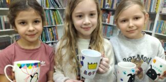 Mali artyści spotkali się na warsztatach ceramicznych w Markowicach