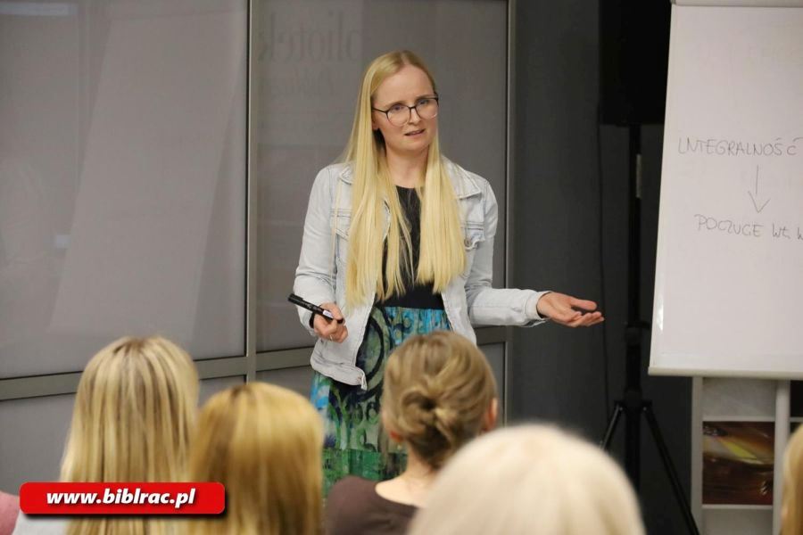 Dlaczego warto mówić „nie”? Spotkanie z Anitą Kiderys w bibliotece