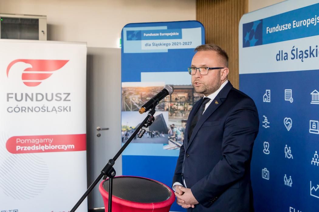 Firmy z regionu mogą dostać do 5 mln zł na rozwój działalności fundusze dla slaskiego