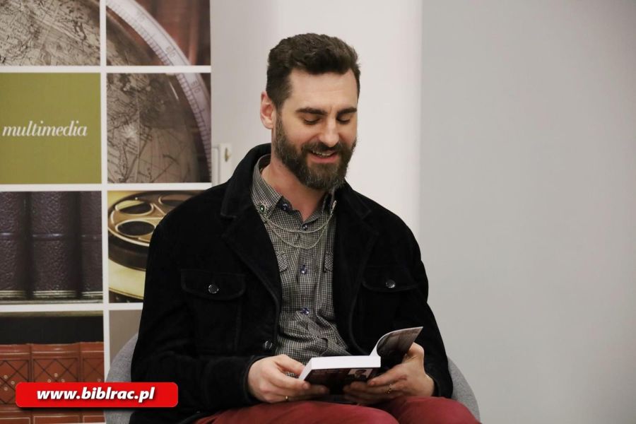 Kryminały po śląsku w raciborskiej bibliotece. Spotkanie z Marcinem Szewczykiem