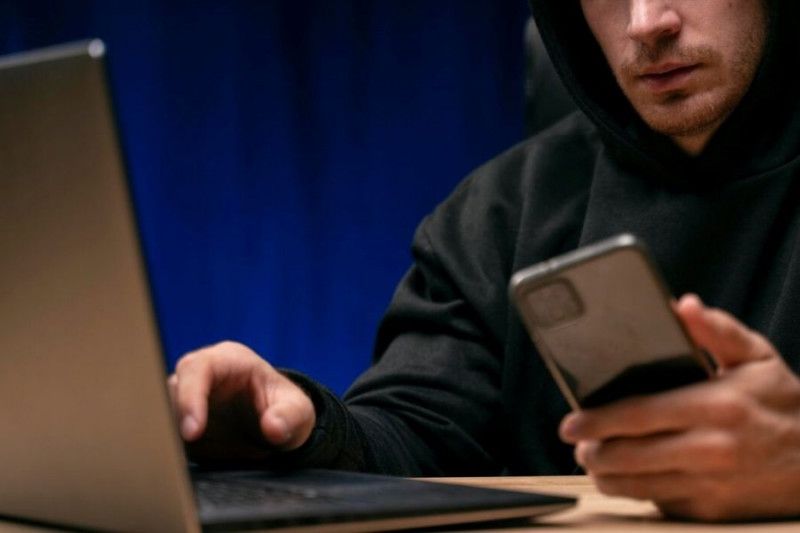 oszustwo haker komputer