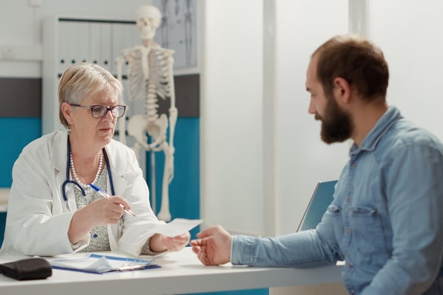 lekarz badania medycyny pracy