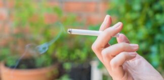 31 maja obchodzimy Dzień Bez Papierosa. Problem dotyczy także miejsc pracy papieros