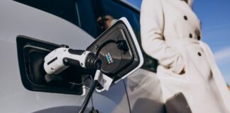 Samochody elektryczne coraz częściej zastępują auta spalinowe samochod elektryczny elektromobilnosc