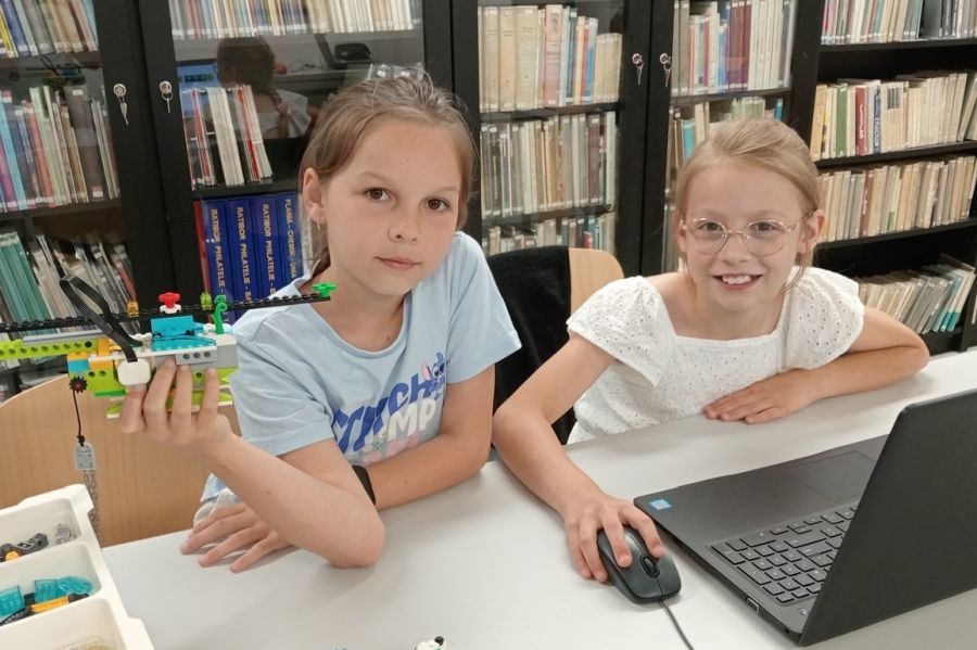Biblioteczne kluby zakończyły sezon. Czerwiec pełen spotkań i kreatywnych zajęć