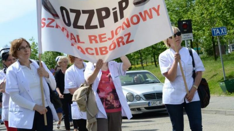 Strajk pielęgniarek i położnych w Raciborzu