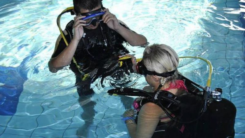 Letnie nurkowanie w basenie H2Ostróg