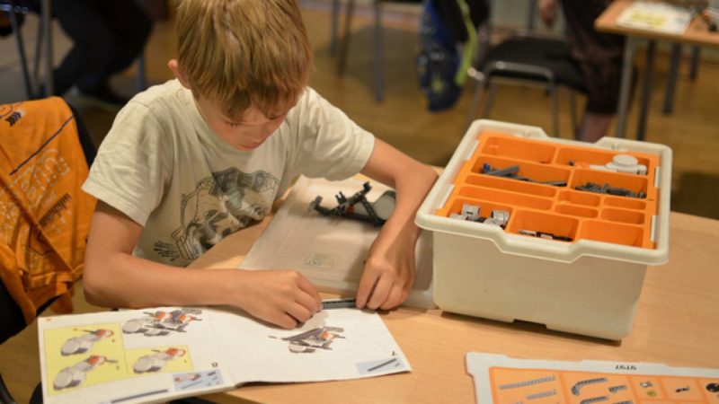 Jak zbudować robota, czyli warsztaty Lego w RCK